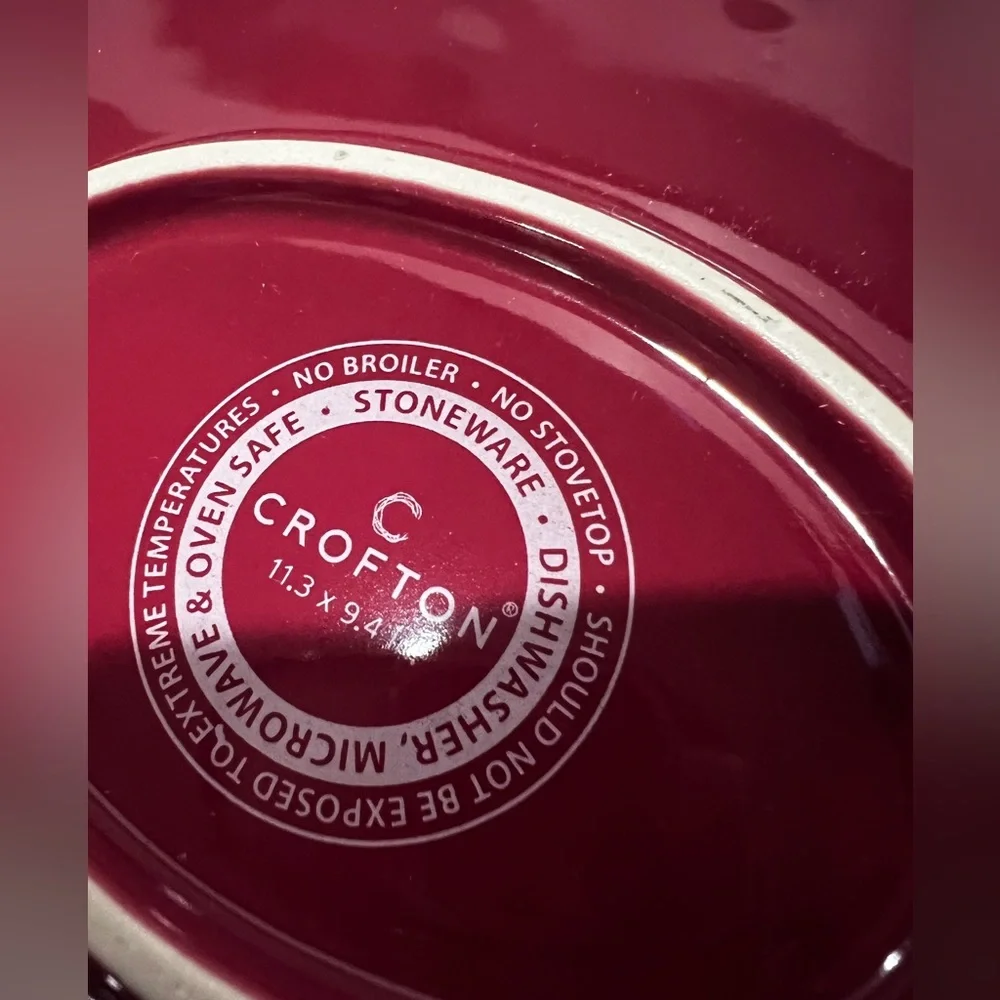 Red and White Crofton Ceramic Baking Dish